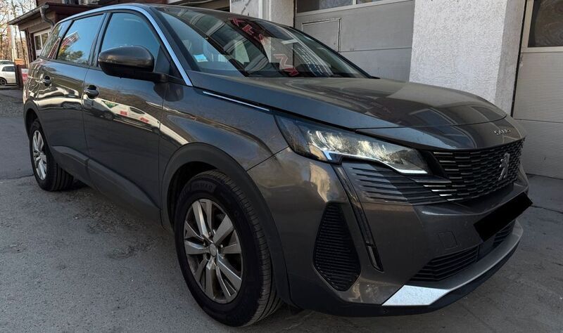 Grau Gebraucht 2020 Peugeot 5008 Van / Kleinbus | 15.113 € (Fairer Preis) - Bild 1/4