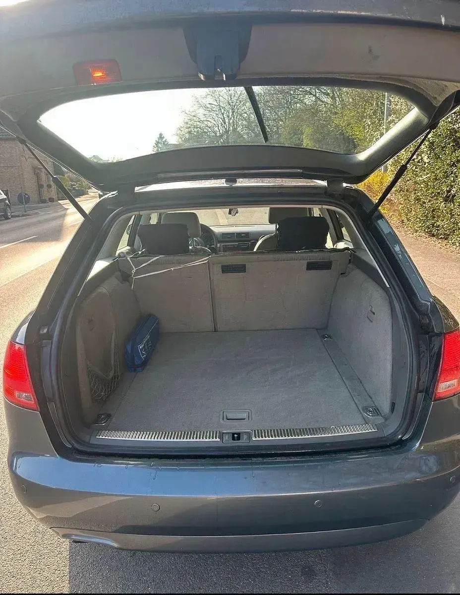 Gebraucht Audi A4 116 PS (85 kW) 2007 Grau Kombi