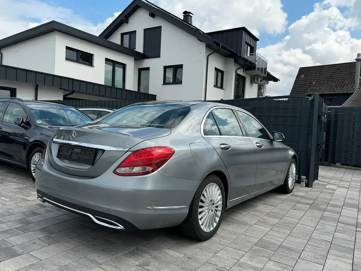Gebraucht Mercedes C220 170 PS (125 kW) 2015 Grau Limousine