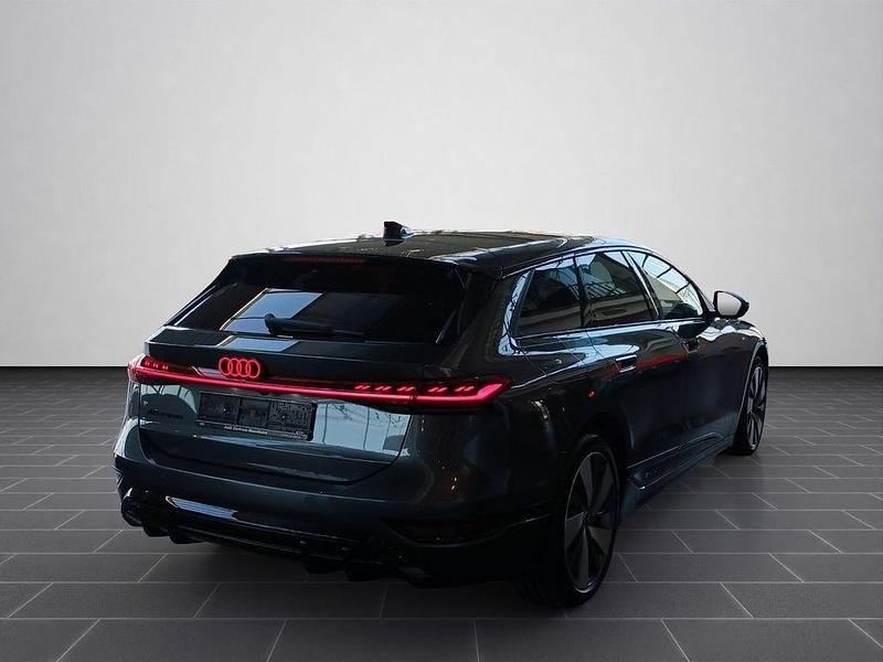 Neu Audi A6 e-tron Business 269 kW (367 PS) 2026 Grau Kombi