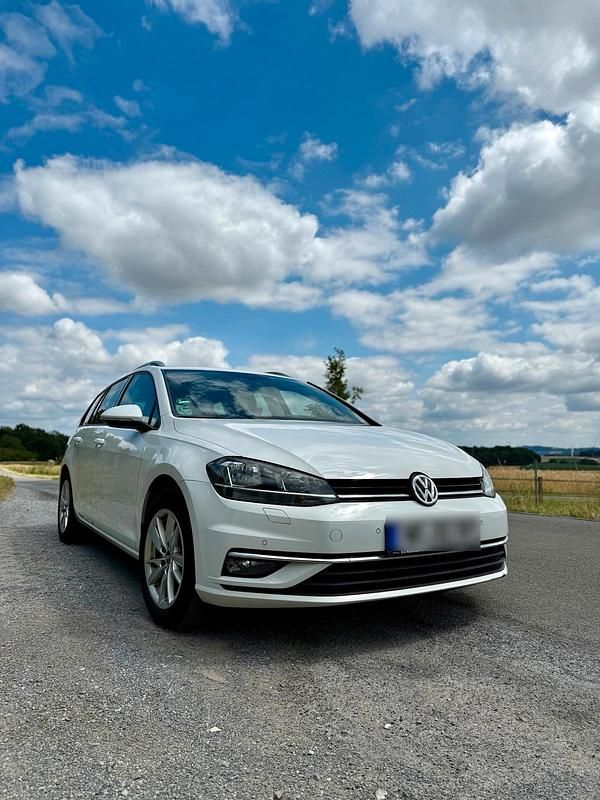 Gebraucht VW Golf VII Edition 150 PS (110 kW) 2017 Weiß Kombi