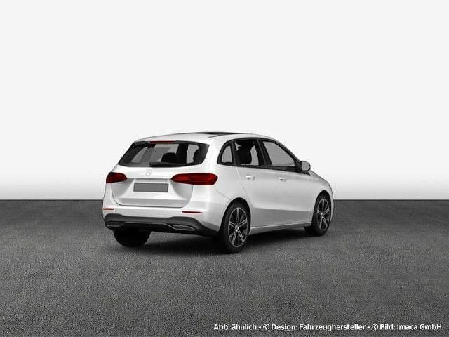Polarweiß Gebraucht 2024 Mercedes B200 Van / Kleinbus | 34.410 € (Teuer) - Bild 1/4