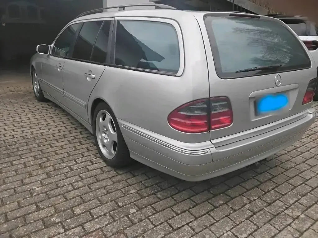 Gebraucht Mercedes E270 170 PS (125 kW) 2001 Silber Kombi