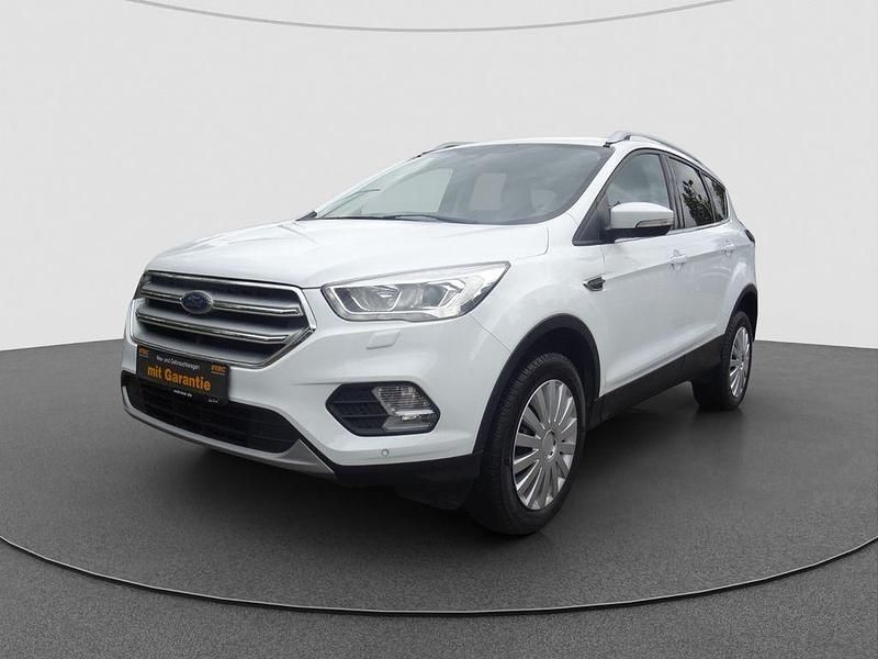 Weiß Gebraucht 2019 Ford Kuga Cool & Connect SUV | 16.490 € (Guter Preis) - Bild 1/4