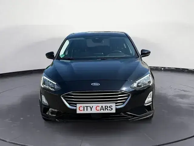 Gebraucht Ford Focus Cool & Connect 151 PS (111 kW) 2019 Shadow black Limousine