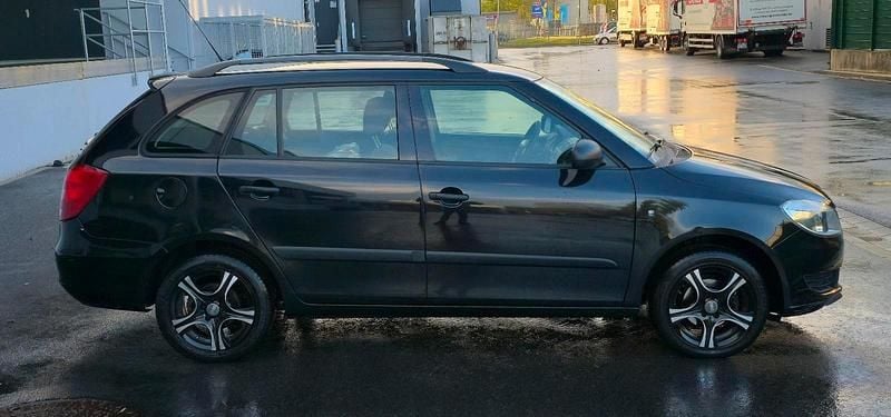 Gebraucht Skoda Fabia 90 PS (66 kW) 2012 Schwarz Kombi