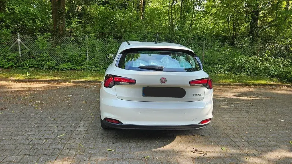 Gebraucht Fiat Tipo Pop 95 PS (69 kW) 2018 Weiß Limousine