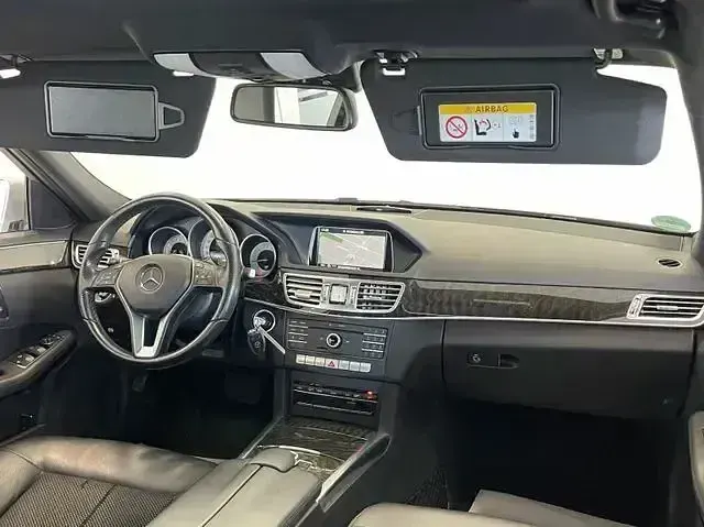 Gebraucht Mercedes E250 Avantgarde 204 PS (150 kW) 2015 Silber Kombi