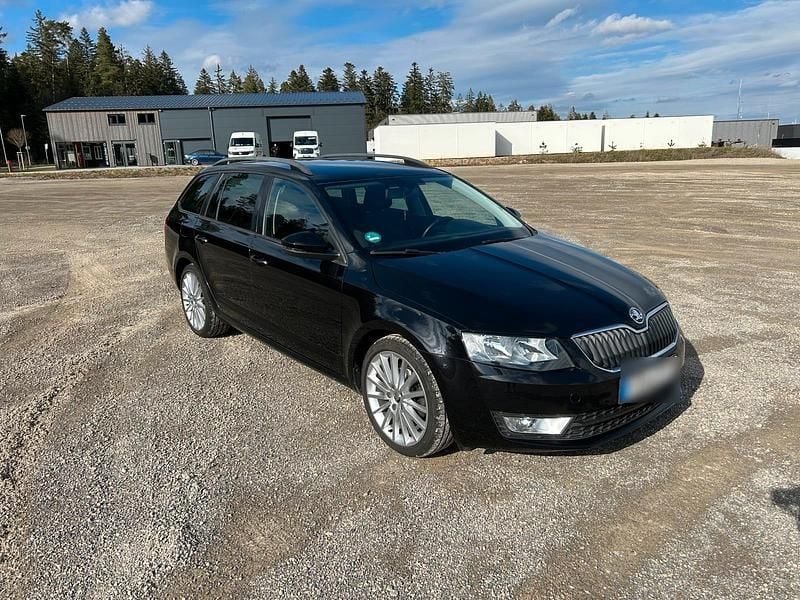 Gebraucht Skoda Octavia 150 PS (110 kW) 2016 Schwarz Kleinwagen