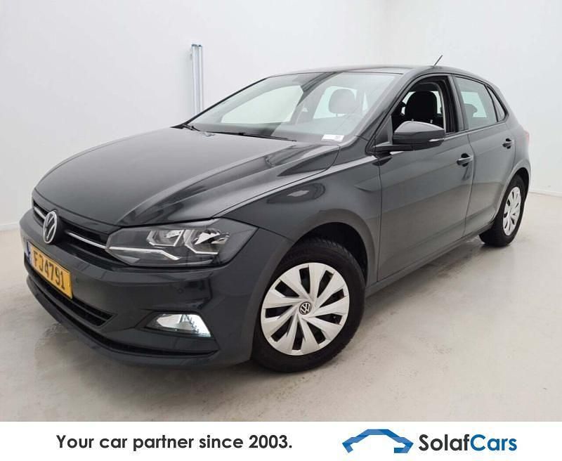 Grau Gebraucht 2021 VW Polo Comfortline Limousine | 9.559 € (Superpreis) - Bild 1/4