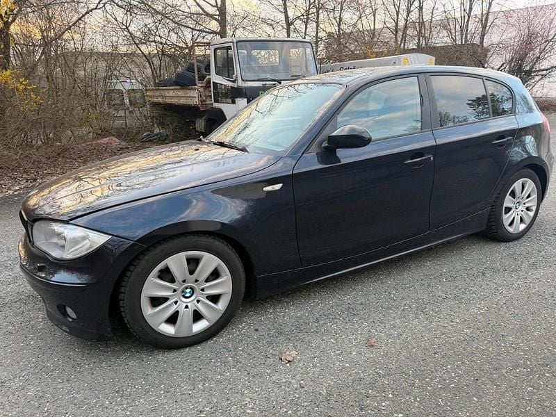 Gebraucht BMW 116 122 PS (89 kW) 2005 Blau Kleinwagen