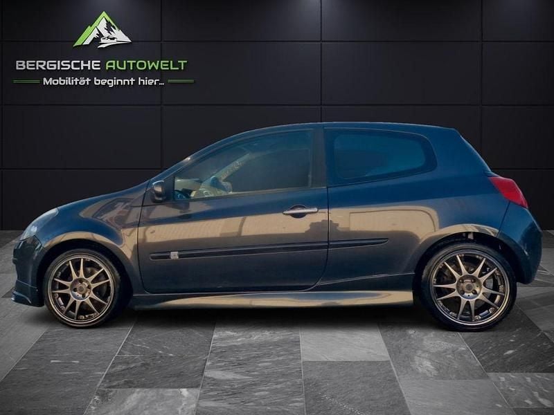 Gebraucht Renault Clio III Dynamique 111 PS (81 kW) 2006 Grau Kleinwagen