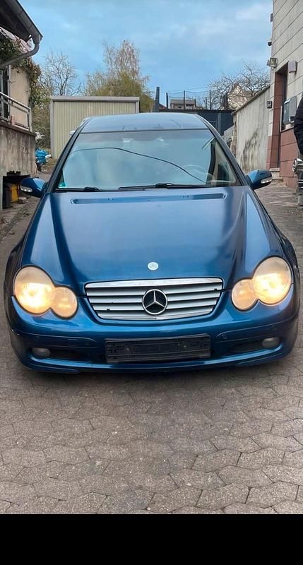 Gebraucht Mercedes C230 200 PS (147 kW) 2001 Blau Coupé