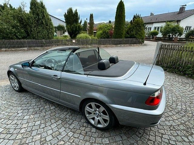 Gebraucht BMW 320 Cabriolet 170 PS (125 kW) 2006 Grau Cabrio