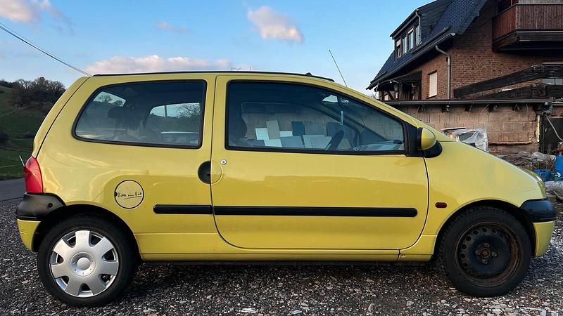 Gebraucht Renault Twingo Expression 58 PS (42 kW) 2001 Gelb Kleinwagen