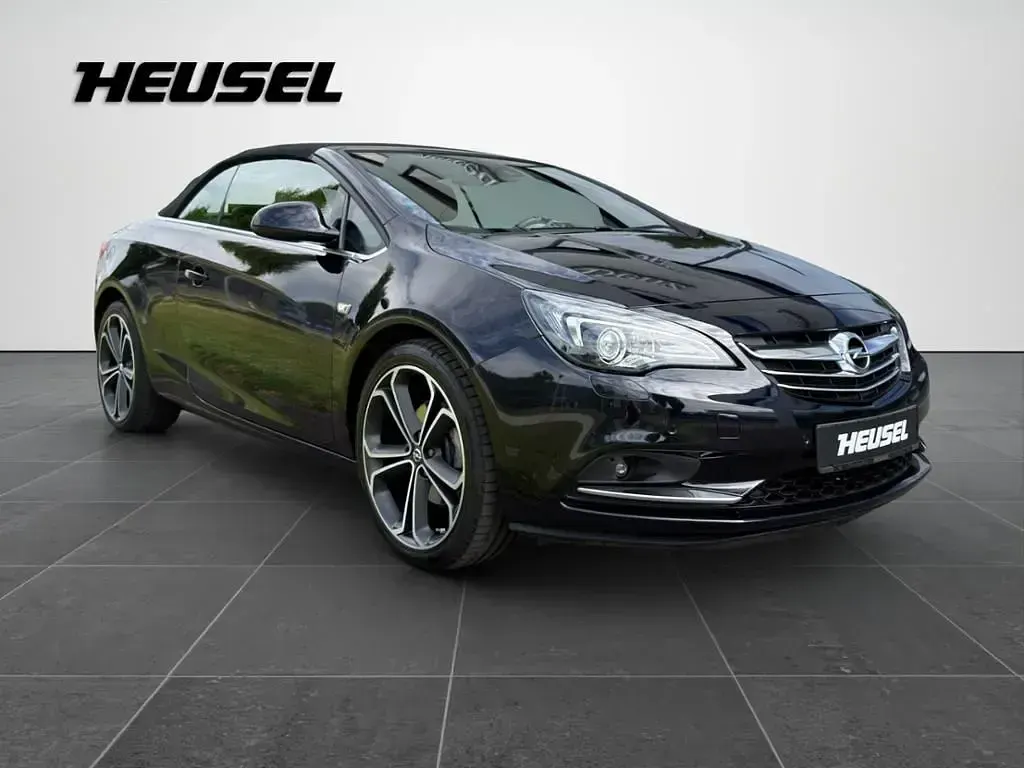 Gebraucht Opel Cascada 170 PS (125 kW) 2018 Blau Cabrio