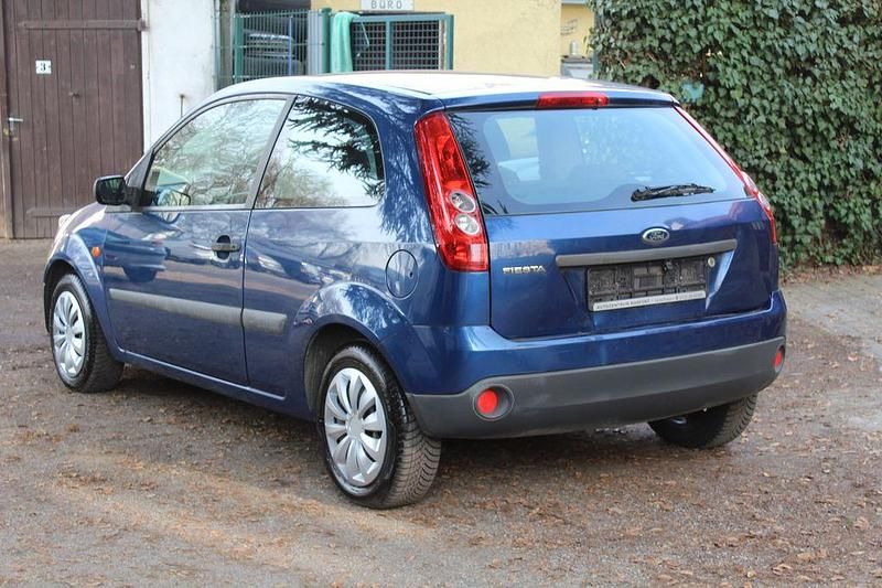 Gebraucht Ford Fiesta 60 PS (44 kW) 2007 Blau Kleinwagen