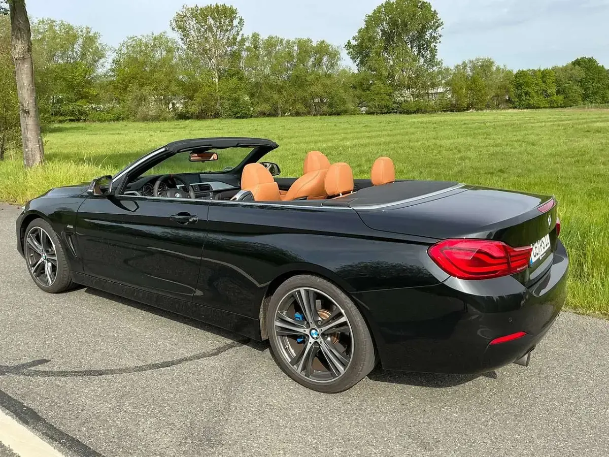 Gebraucht BMW 440 M Sport 326 PS (239 kW) 2018 Schwarz Cabrio