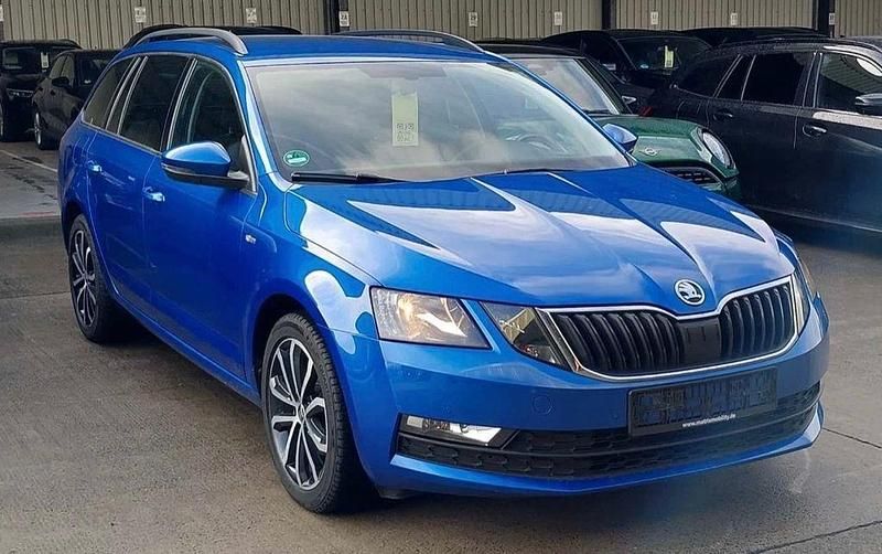 Gebraucht Skoda Octavia 150 PS (110 kW) 2020 Blau Kombi