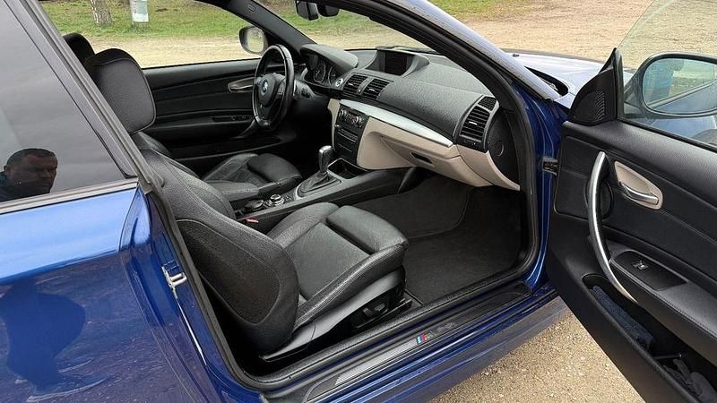 Second-hand BMW 120 Performance 177 CP (130 kW) 2011 Albastru Hatchback