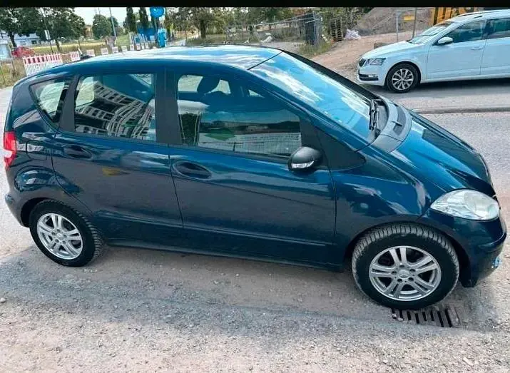 Gebraucht Mercedes A150 95 PS (69 kW) 2005 Blau Kleinwagen