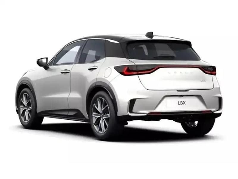 Neu Lexus LBX 136 PS (100 kW) 2025 Titaniumweißschwarz metallic SUV