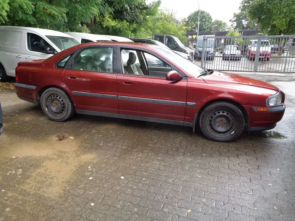 Gebraucht Volvo S80 272 PS (200 kW) 2000 Rot Limousine
