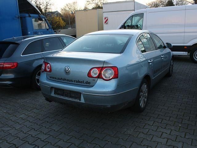 Gebraucht VW Passat Comfortline 160 PS (117 kW) 2009 Silber Limousine