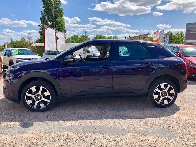 Gebraucht Citroën C4 Cactus Feel 110 PS (80 kW) 2018 Violett metallic Kleinwagen