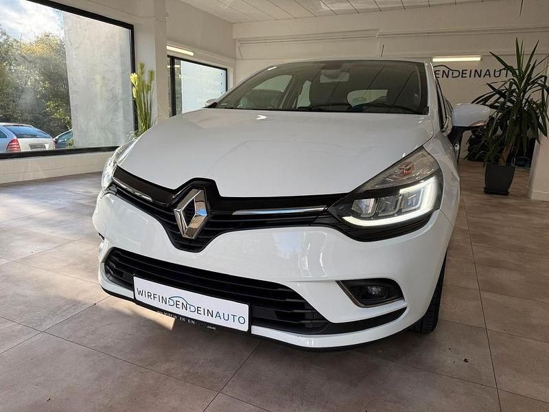 Weiß Gebraucht 2019 Renault Clio IV Intens Limousine | 7.450 € (Guter Preis) - Bild 1/4