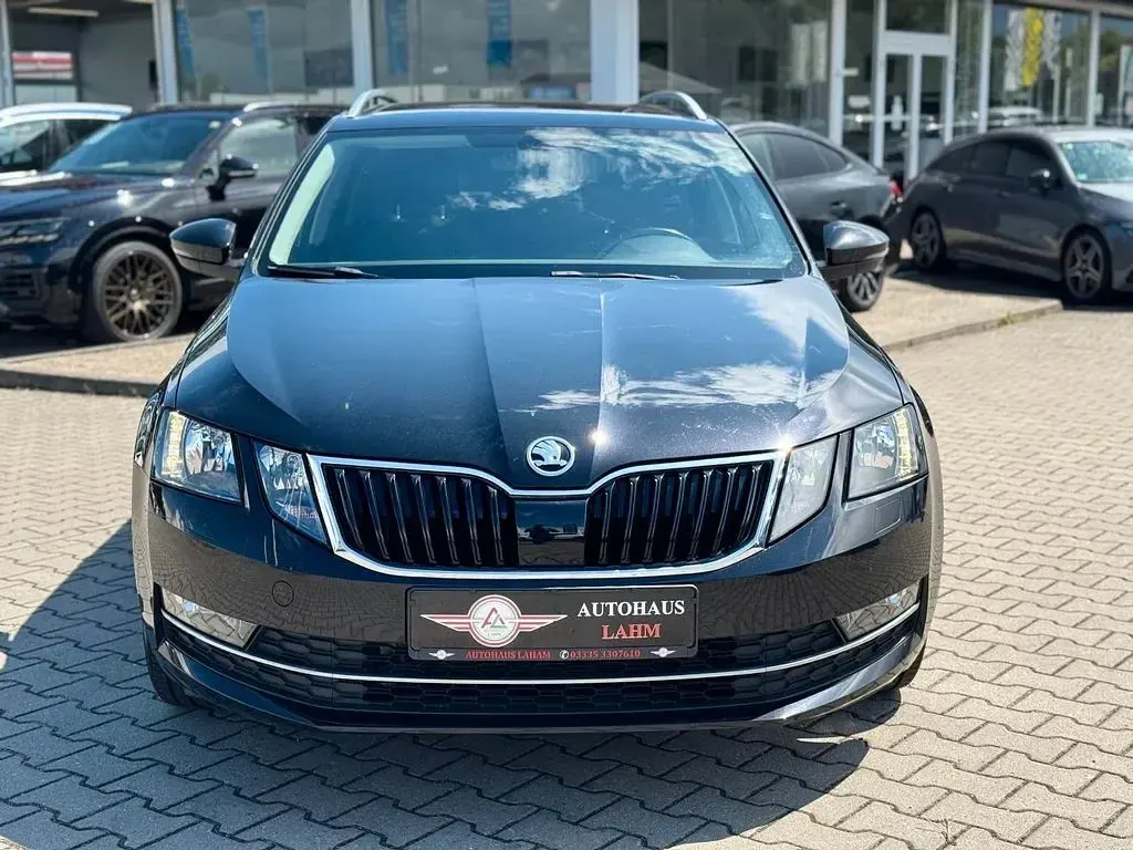 Gebraucht Skoda Octavia Ambiente 150 PS (110 kW) 2020 Schwarz Kombi