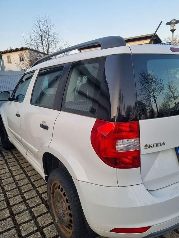 Gebraucht Skoda Yeti 110 PS (80 kW) 2016 Weiß SUV