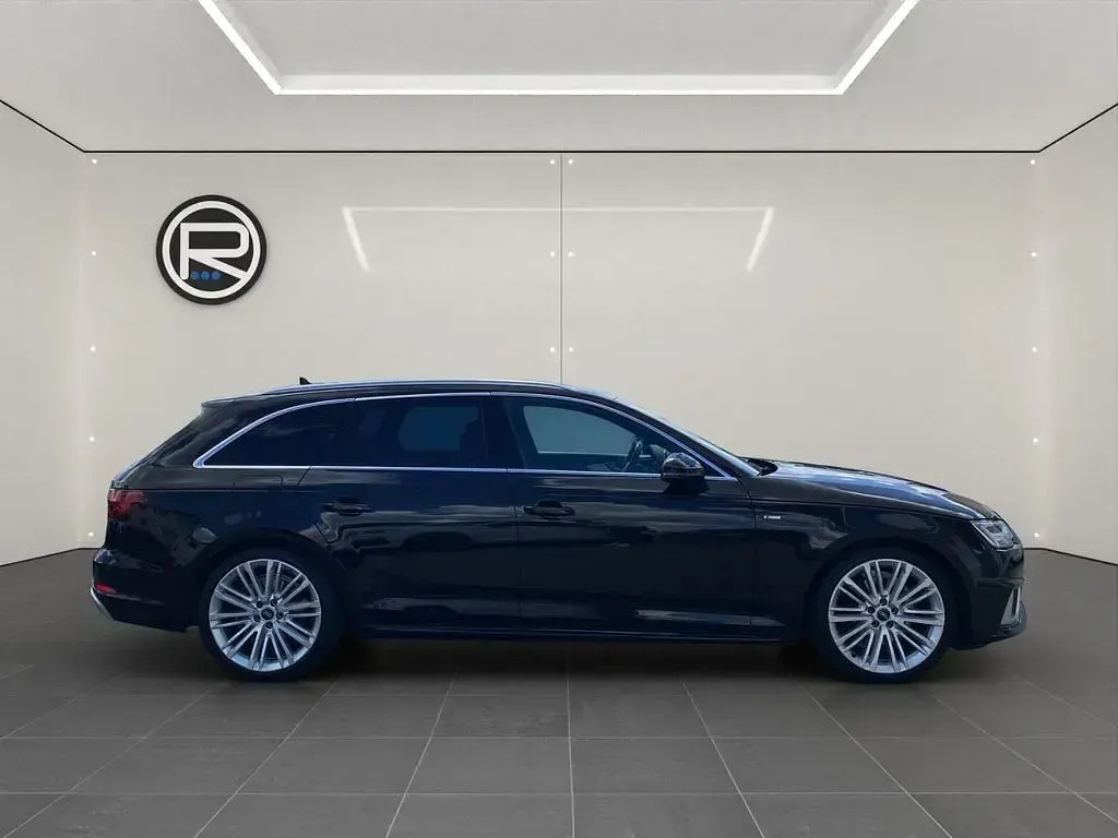 Gebraucht Audi A4 Sport 190 PS (139 kW) 2019 Schwarz Kombi