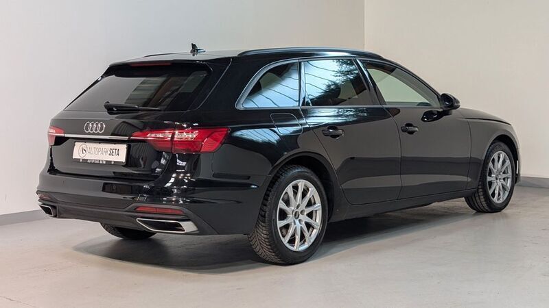 Gebraucht Audi A4 Ambiente 150 PS (110 kW) 2021 Schwarz Kombi