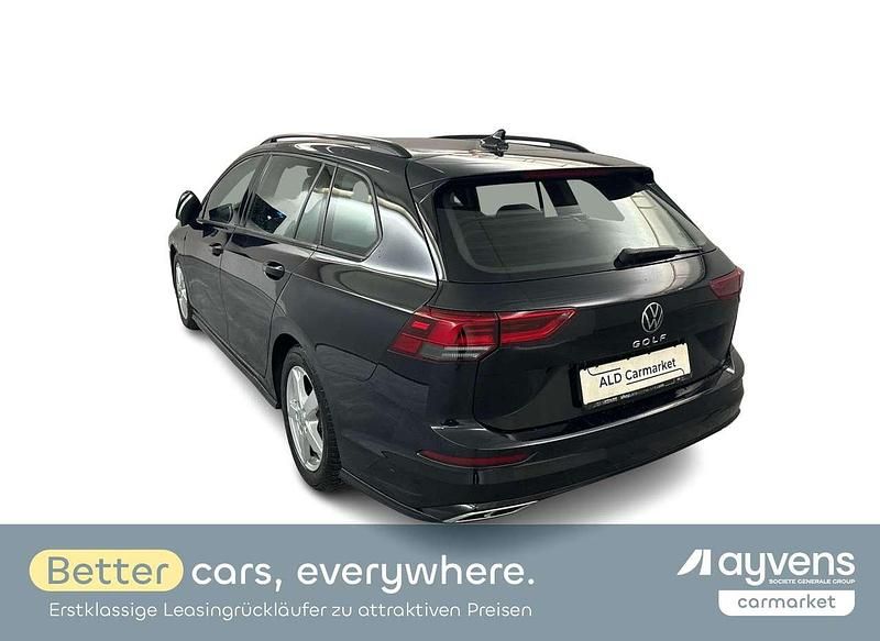 Gebraucht VW Golf 150 PS (110 kW) 2022 Deep black perleffekt Kombi