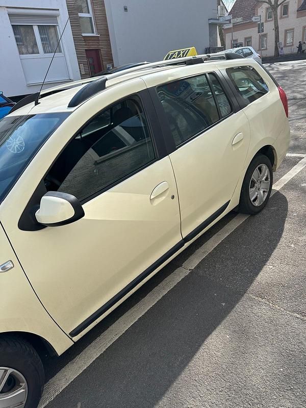 Gebraucht Dacia Logan 75 PS (55 kW) 2017 Andere farben Kombi