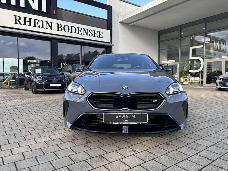 Neu BMW 135 300 PS (220 kW) 2026 Bmw individual storm bay metal Kleinwagen