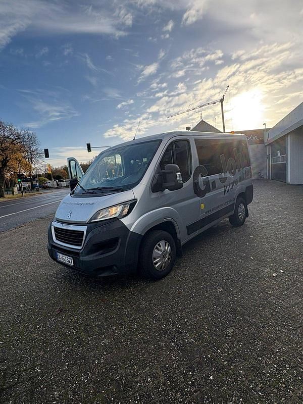 Gebraucht Peugeot Boxer 110 PS (80 kW) 2018 Silber Van