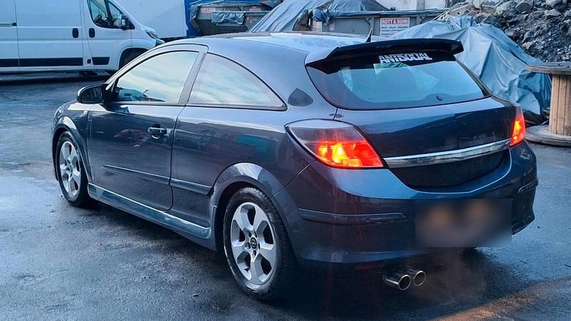 Gebraucht Opel Astra GTC OPC 140 PS (102 kW) 2008 Blau Coupé