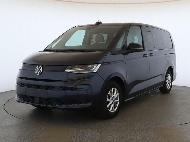Second-hand VW Multivan Basis 150 CP (110 kW) 2023 Albastru Monovolum