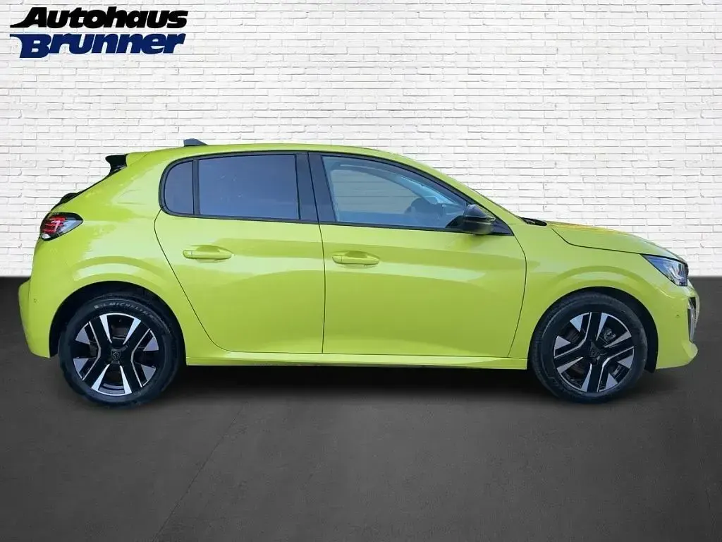 Gebraucht Peugeot 208 Allure 101 PS (74 kW) 2024 Gelb Kleinwagen