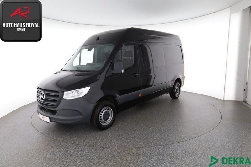 Schwarz Gebraucht 2020 Mercedes Sprinter Van | 26.880 € (Superpreis) - Bild 1/2