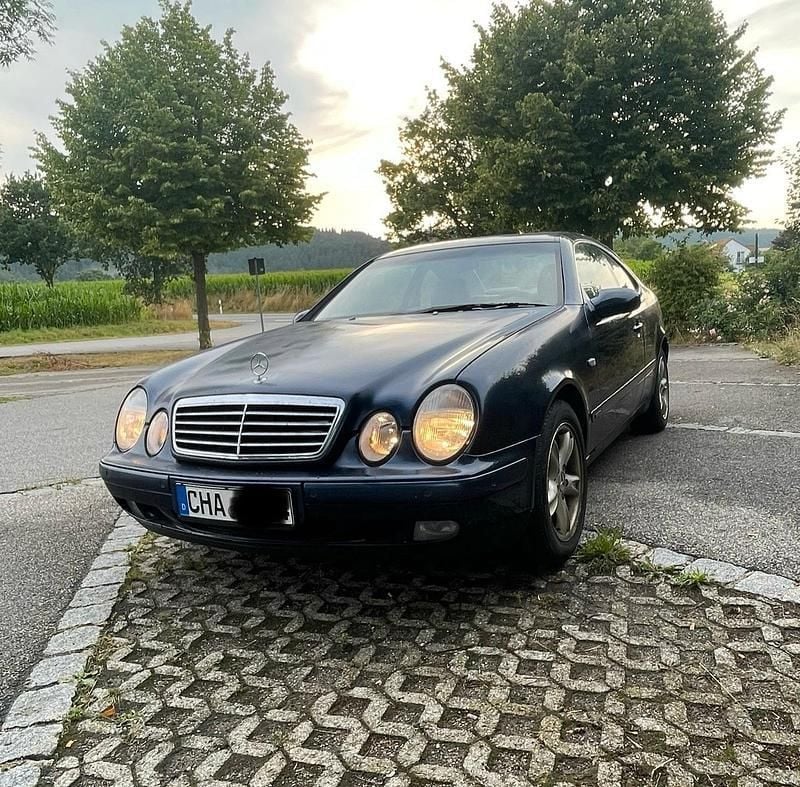 Blau Gebraucht 1997 Mercedes CLK320 Coupé | 2.399 € (Guter Preis) - Bild 1/4