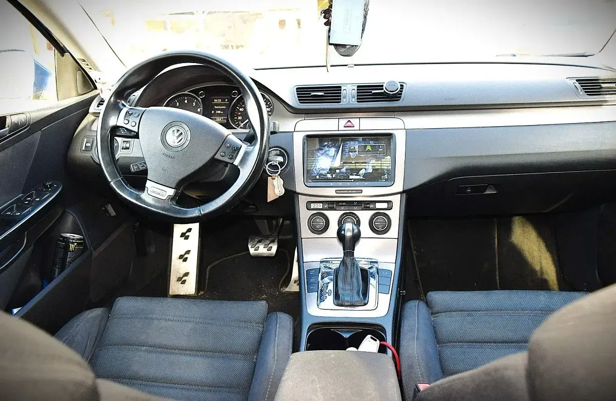 Gebraucht VW Passat R 299 PS (219 kW) 2009 Blau Kombi