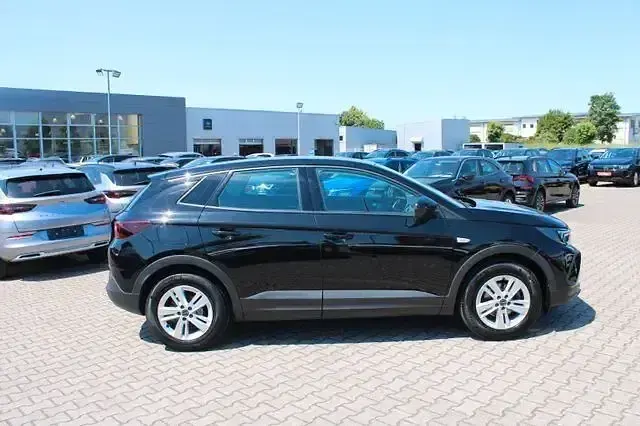 Gebraucht Opel Grandland X 131 PS (96 kW) 2022 Schwarz SUV