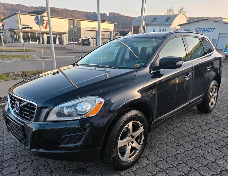 Gebraucht Volvo XC60 163 PS (119 kW) 2011 Schwarz SUV