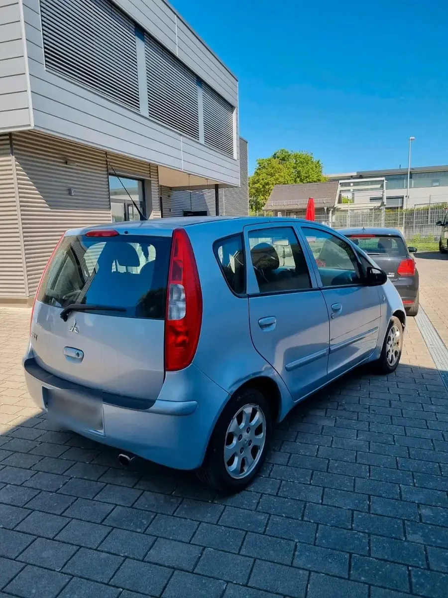 Gebraucht Mitsubishi Colt 110 PS (80 kW) 2004 Silber Kleinwagen