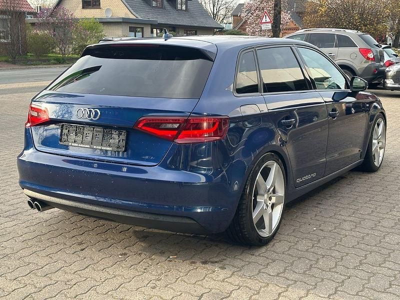 Gebraucht Audi A3 S-Line 184 PS (135 kW) 2014 Blau Limousine