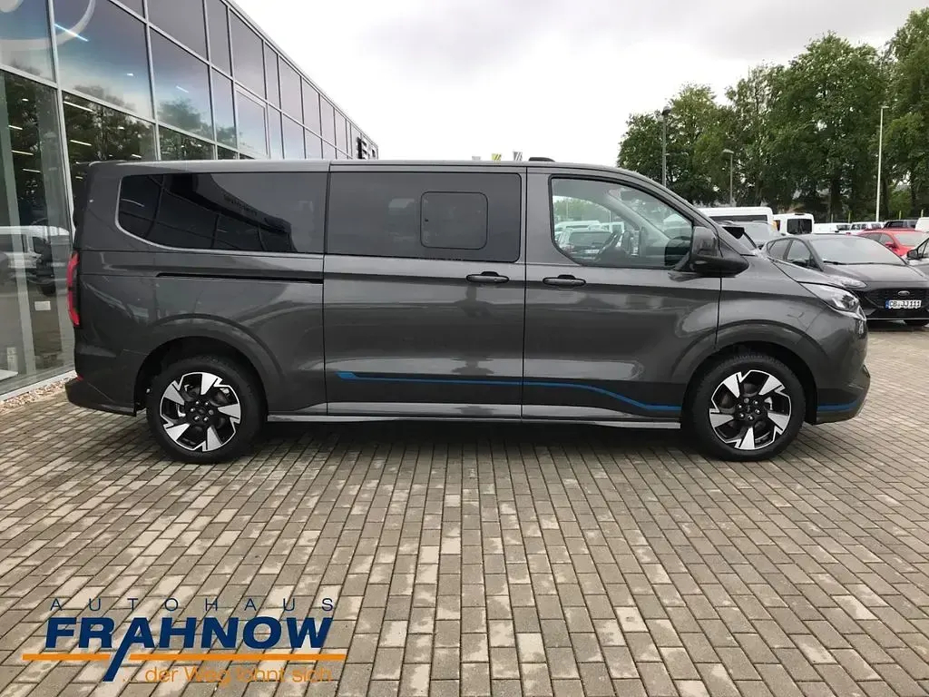 Gebraucht Ford Tourneo Custom Sport 118 PS (86 kW) 2026 Metallic) (grau Van