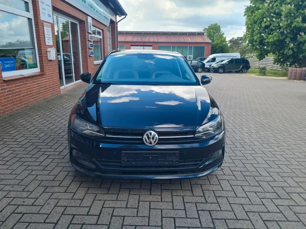 Gebraucht VW Polo Beats 75 PS (55 kW) 2018 Schwarz Kleinwagen
